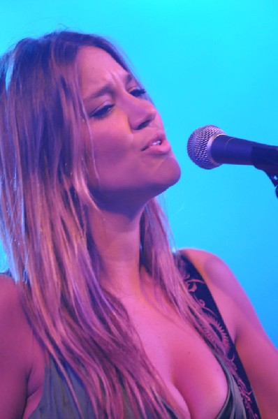 The Wellspring at Stubb's BarBQ, Austin, Texas April 16, 2011 - photo by Je