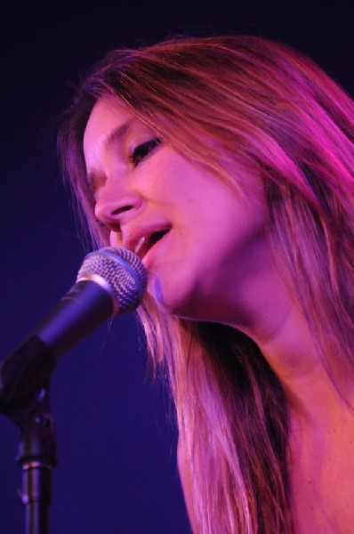 The Wellspring at Stubb's BarBQ, Austin, Texas April 16, 2011 - photo by Je