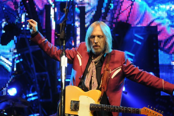 Tom Petty and the Heartbreakers at the  Verizon