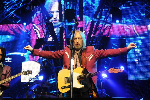 Tom Petty and the Heartbreakers at the  Verizon
