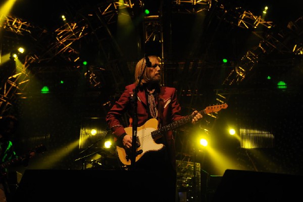 Tom Petty and the Heartbreakers at the  Verizon