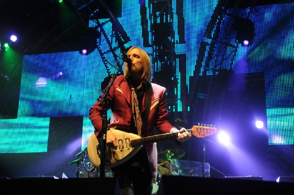 Tom Petty and the Heartbreakers at the  Verizon