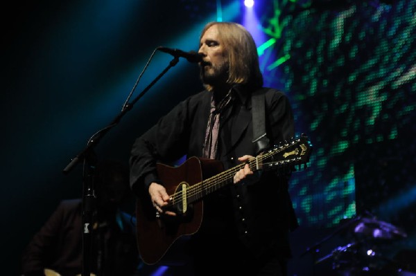 Tom Petty and the Heartbreakers at the  Verizon