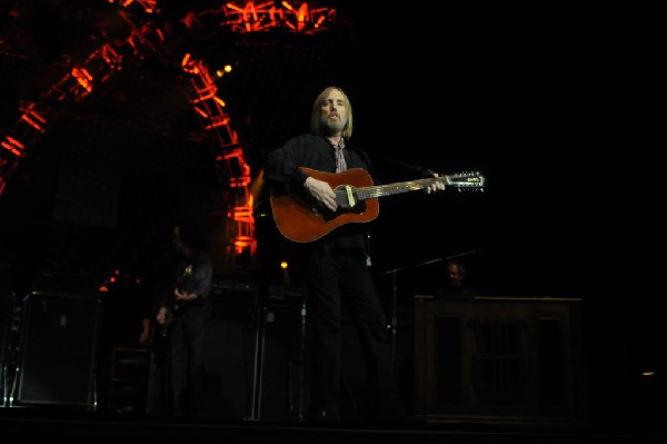 Tom Petty and the Heartbreakers at the  Verizon