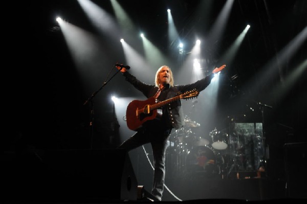 Tom Petty and the Heartbreakers at the  Verizon