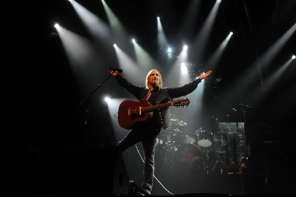 Tom Petty and the Heartbreakers at the  Verizon