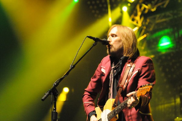 Tom Petty and the Heartbreakers at the  Verizon