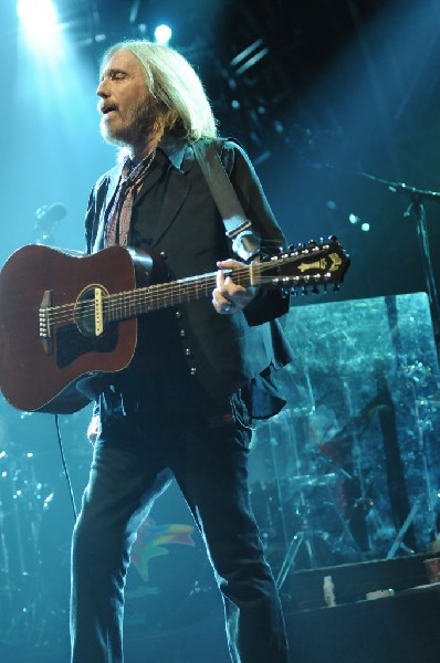 Tom Petty and the Heartbreakers at the  Verizon