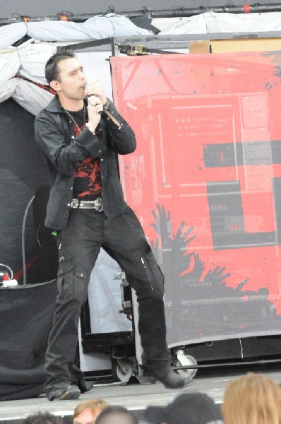 Trapt at the Verizon Wireless Amphitheater, Selma, Texas