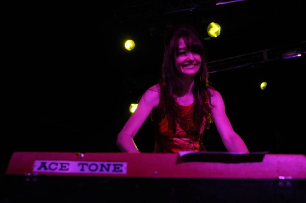 The Ugly Beats at La Zona Rosa, Austin, Texas 05/15/10