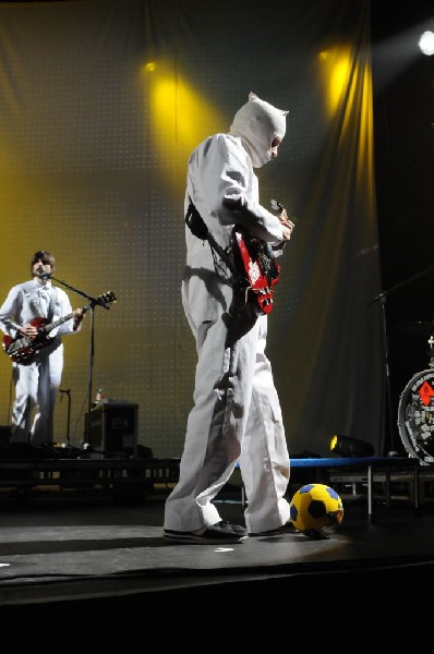 Weezer at the Frank Erwin Center