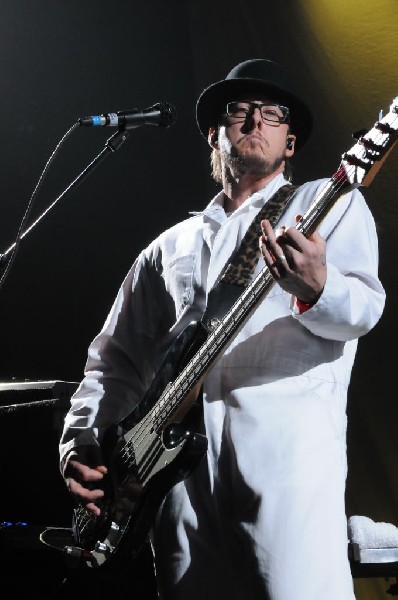 Weezer at the Frank Erwin Center