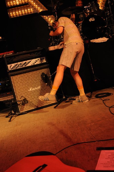 Weezer at Stubb's BarBQ, Austin, Texas 06/06/11 - photo by Jeff Barringer