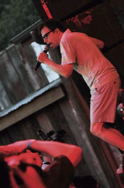 Weezer at Stubb's BarBQ, Austin, Texas 06/06/11 - photo by Jeff Barringer