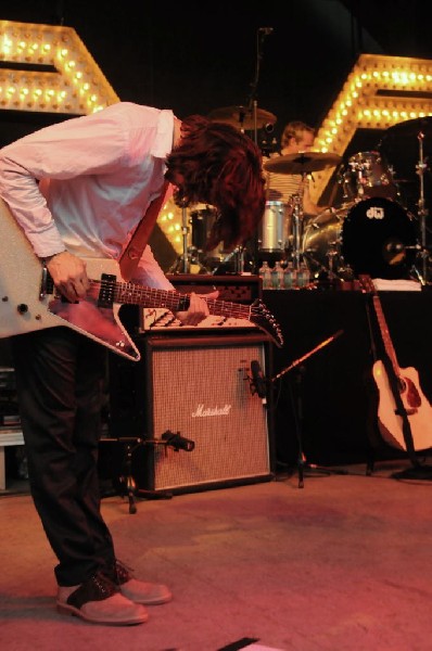 Weezer at Stubb's BarBQ, Austin, Texas 06/07/11 - photo by Jeff Barringer