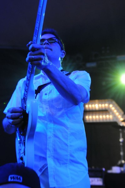 Weezer at Stubb's BarBQ, Austin, Texas 06/07/11 - photo by Jeff Barringer