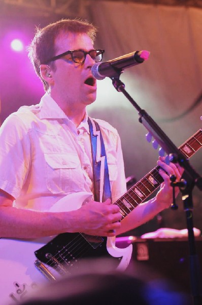 Weezer at Stubb's BarBQ, Austin, Texas 06/07/11 - photo by Jeff Barringer