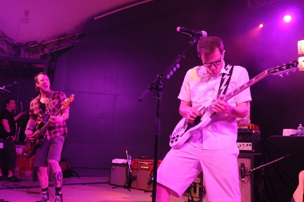 Weezer at Stubb's BarBQ, Austin, Texas 06/07/11 - photo by Jeff Barringer