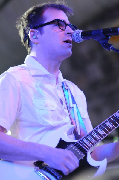 Weezer at Stubb's BarBQ, Austin, Texas 06/07/11 - photo by Jeff Barringer