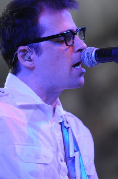 Weezer at Stubb's BarBQ, Austin, Texas 06/07/11 - photo by Jeff Barringer