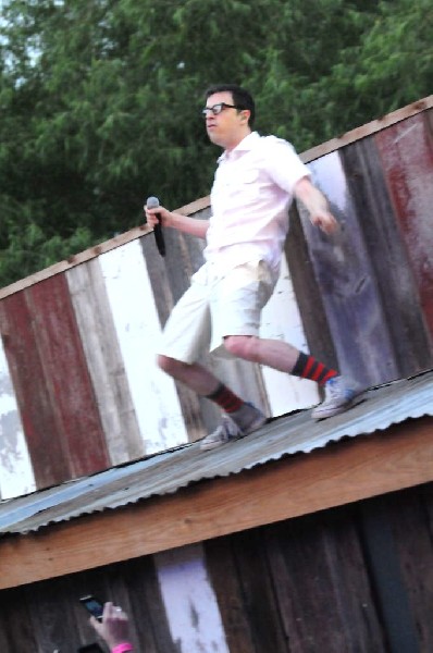 Weezer at Stubb's BarBQ, Austin, Texas 06/07/11 - photo by Jeff Barringer