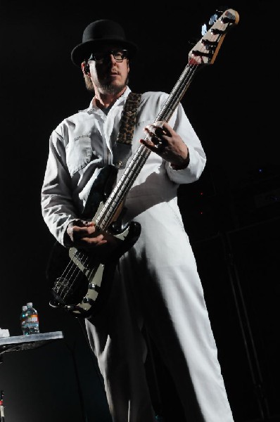 Weezer at the Frank Erwin Center
