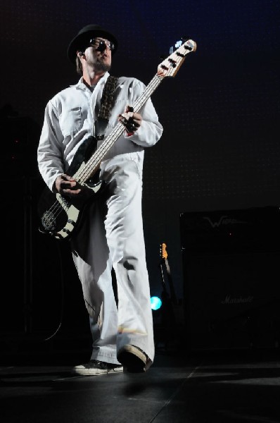 Weezer at the Frank Erwin Center