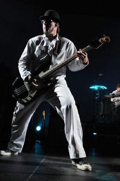Weezer at the Frank Erwin Center