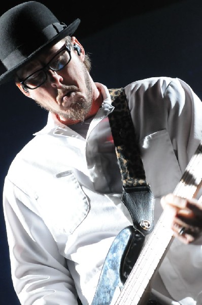 Weezer at the Frank Erwin Center