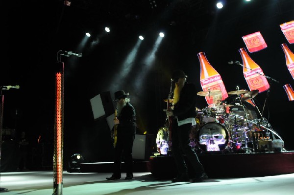 ZZ Top at The Backyard, Austin Texas (Bee Caves) 04/25/10