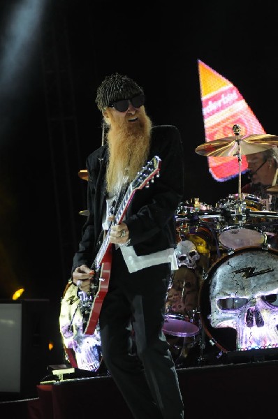 ZZ Top at The Backyard, Austin Texas (Bee Caves) 04/25/10
