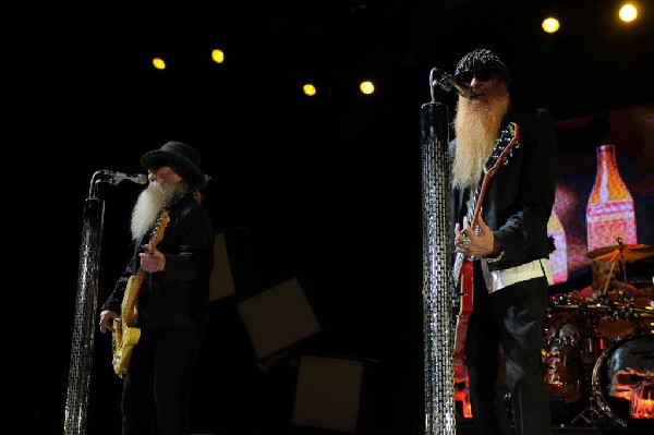 ZZ Top at The Backyard, Austin Texas (Bee Caves) 04/25/10