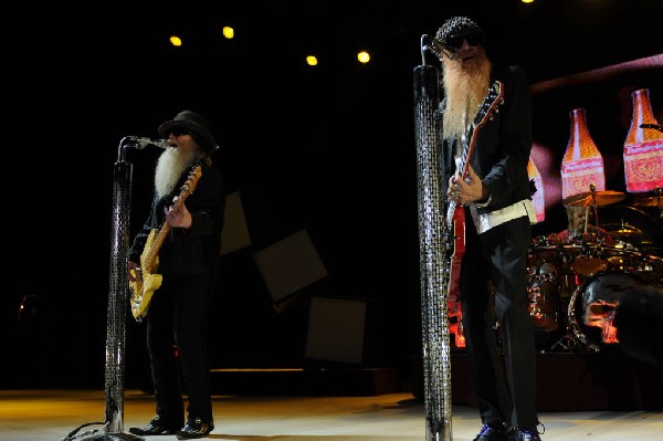 ZZ Top at The Backyard, Austin Texas (Bee Caves) 04/25/10