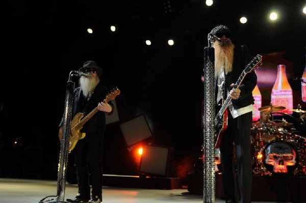 ZZ Top at The Backyard, Austin Texas (Bee Caves) 04/25/10