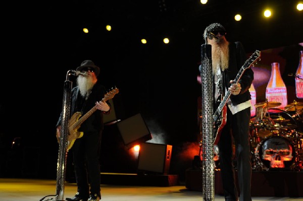 ZZ Top at The Backyard, Austin Texas (Bee Caves) 04/25/10