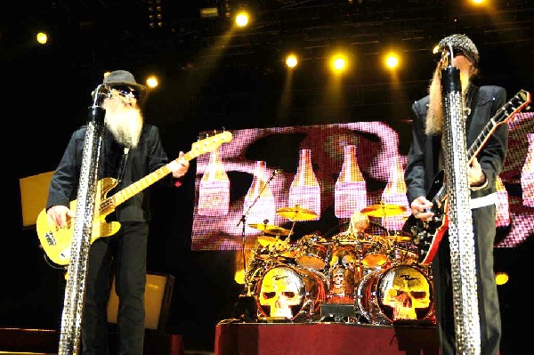ZZ Top at The Backyard, Austin Texas (Bee Caves) 04/25/10