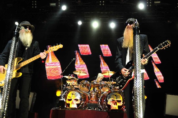 ZZ Top at The Backyard, Austin Texas (Bee Caves) 04/25/10