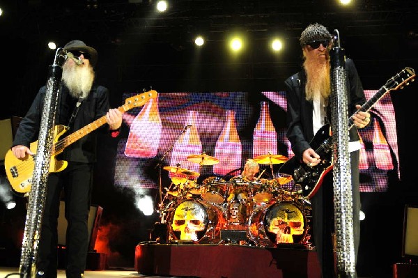 ZZ Top at The Backyard, Austin Texas (Bee Caves) 04/25/10