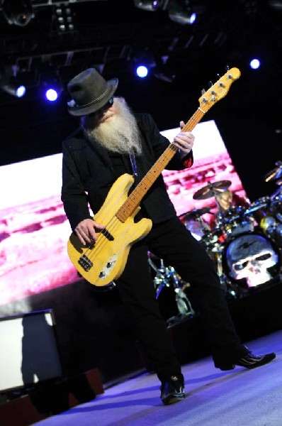 ZZ Top at The Backyard, Austin Texas (Bee Caves) 04/25/10