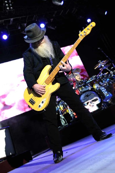 ZZ Top at The Backyard, Austin Texas (Bee Caves) 04/25/10