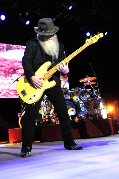 ZZ Top at The Backyard, Austin Texas (Bee Caves) 04/25/10
