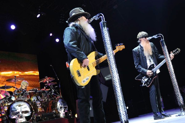 ZZ Top at The Backyard, Austin Texas (Bee Caves) 04/25/10