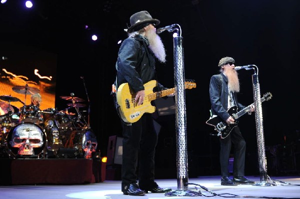 ZZ Top at The Backyard, Austin Texas (Bee Caves) 04/25/10