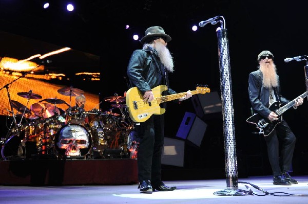 ZZ Top at The Backyard, Austin Texas (Bee Caves) 04/25/10