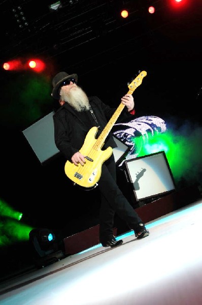 ZZ Top at The Backyard, Austin Texas (Bee Caves) 04/25/10
