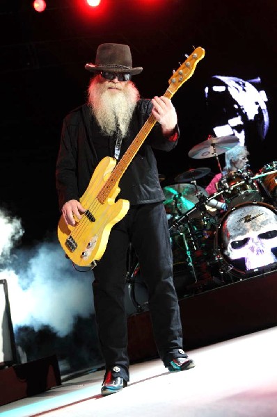 ZZ Top at The Backyard, Austin Texas (Bee Caves) 04/25/10