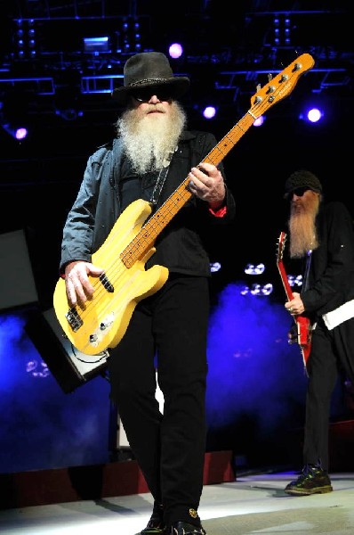 ZZ Top at The Backyard, Austin Texas (Bee Caves) 04/25/10