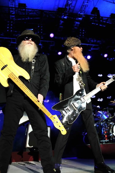 ZZ Top at The Backyard, Austin Texas (Bee Caves) 04/25/10
