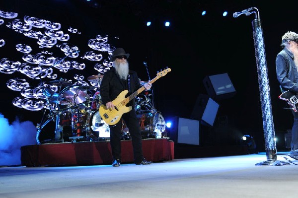 ZZ Top at The Backyard, Austin Texas (Bee Caves) 04/25/10
