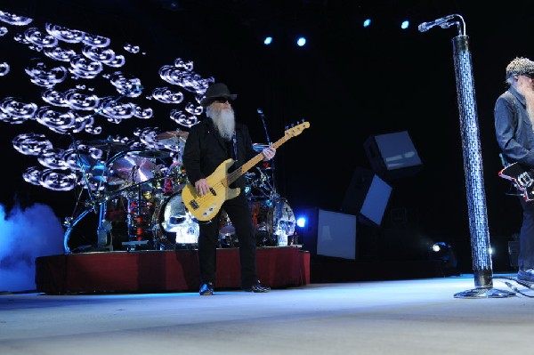 ZZ Top at The Backyard, Austin Texas (Bee Caves) 04/25/10